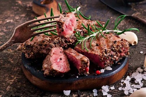 黄金牛排驾到 一场浪漫西餐的极致邂逅